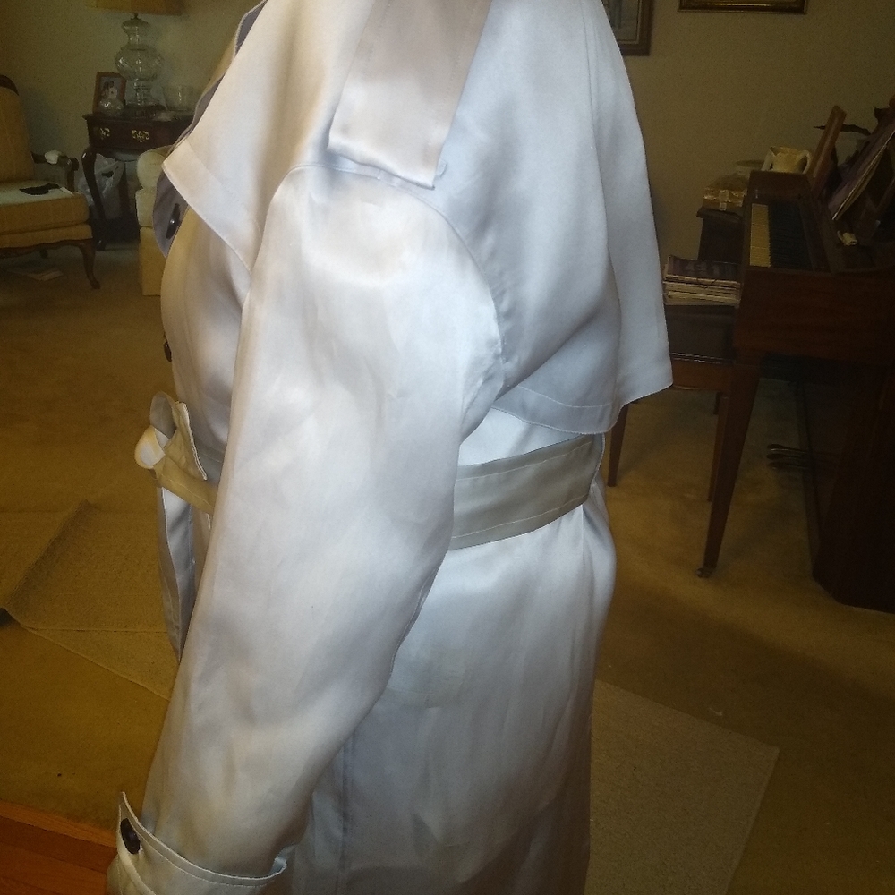 Burberry Brit silk trench coat size 6